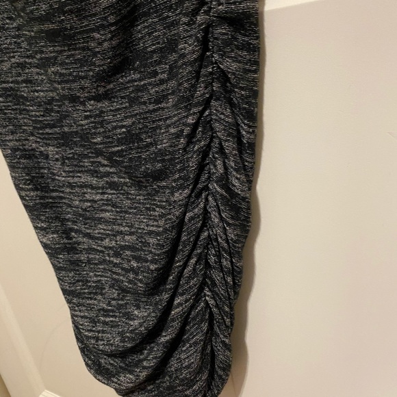 Gap skirt - Picture 2 of 2